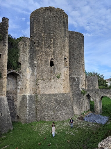 Château de Villandraut