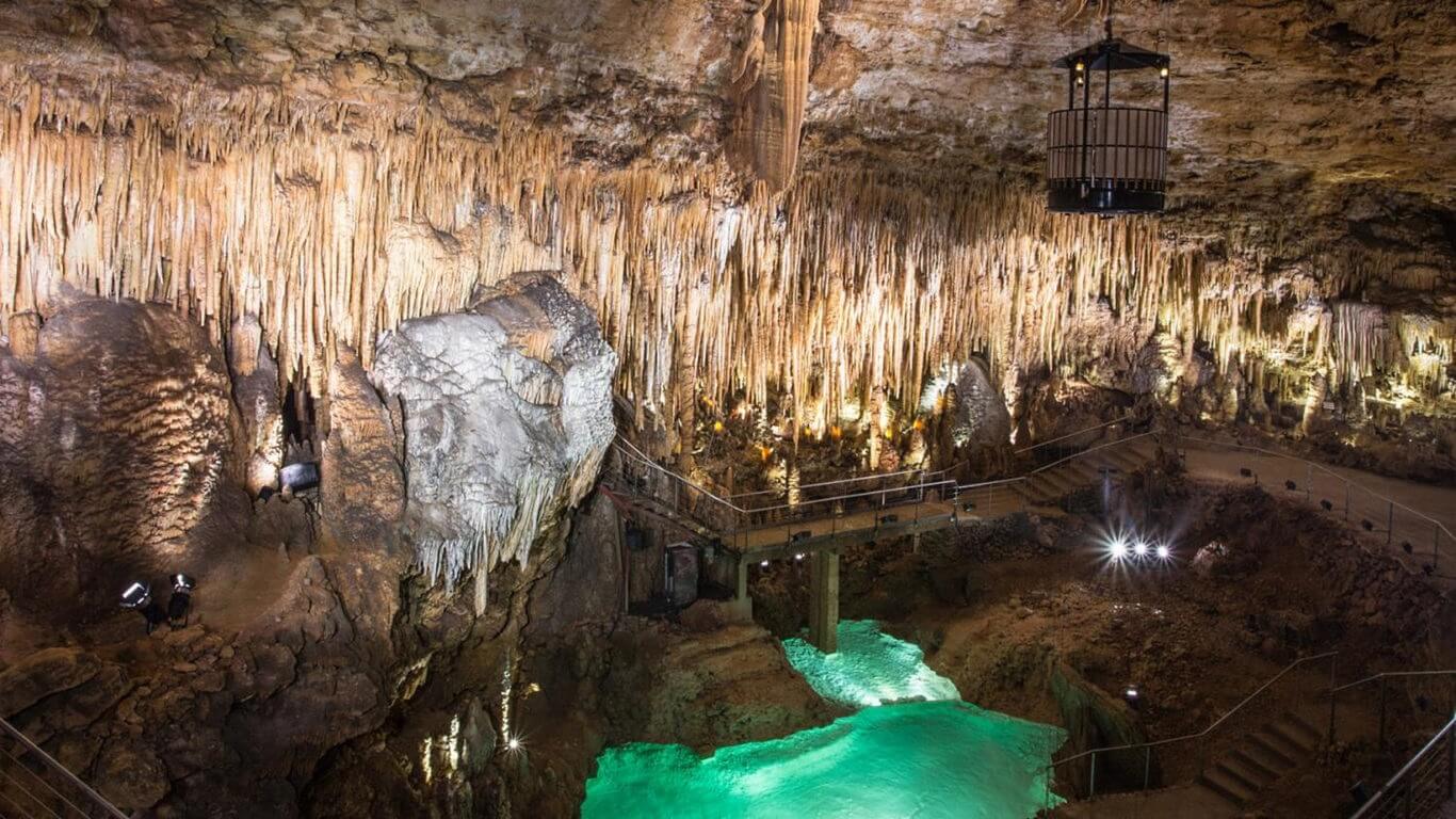 Grotte Célestine